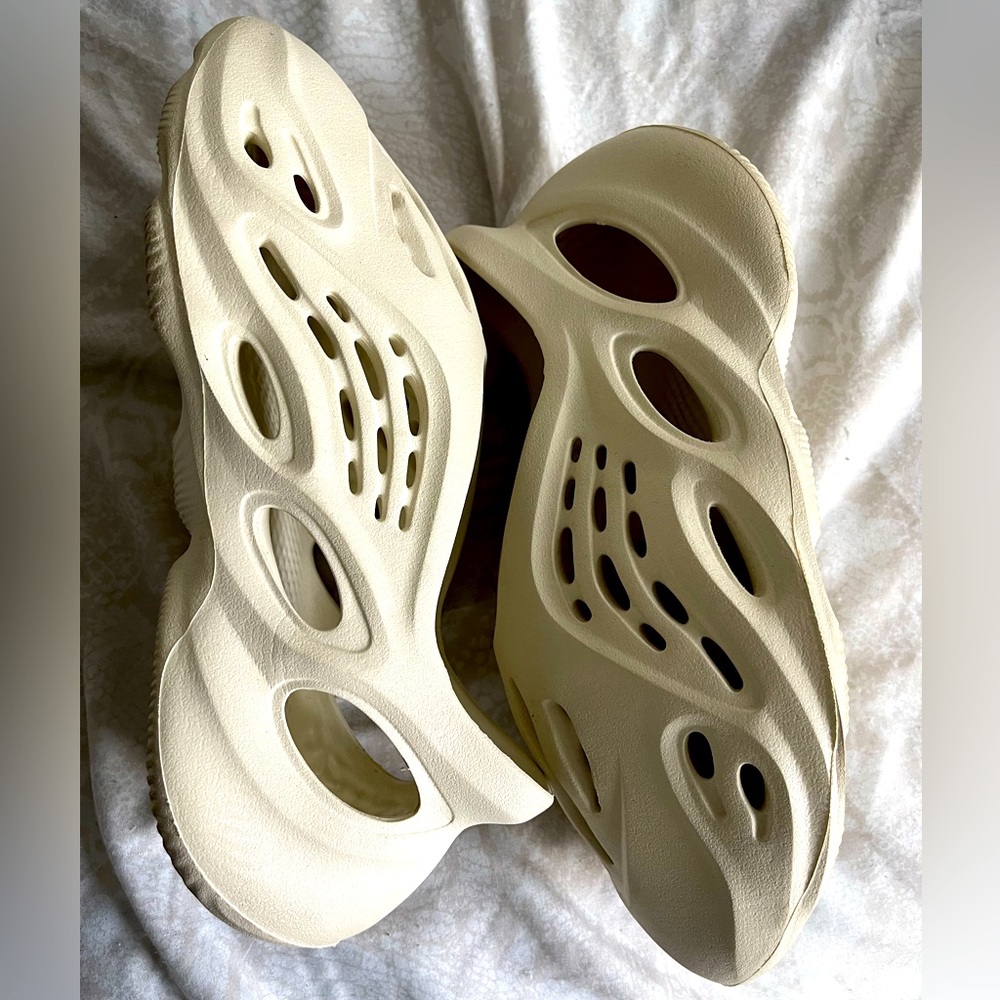 Adidas Yeezy Foam Runner “Sand”